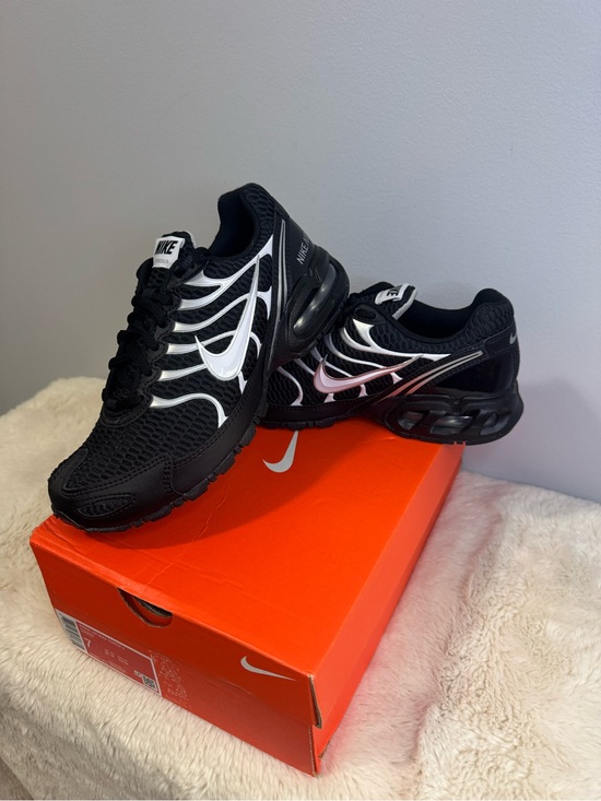 Nike Shoes - Women’s Air Max Torch 4 🐼 Size 7